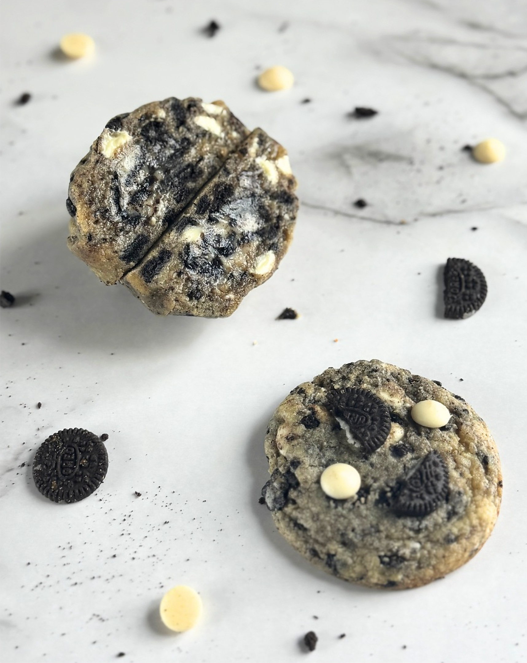 Cookies and cream cookies