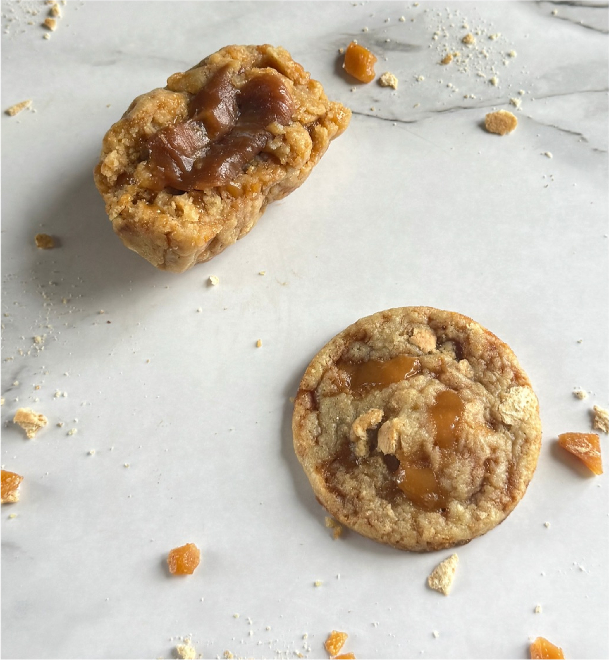 Salted caramel cookies with caramel pieces
